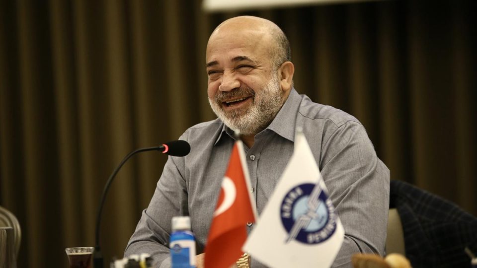 Adana Demirspor’un hedefi ligi ilk 5’te tamamlamak