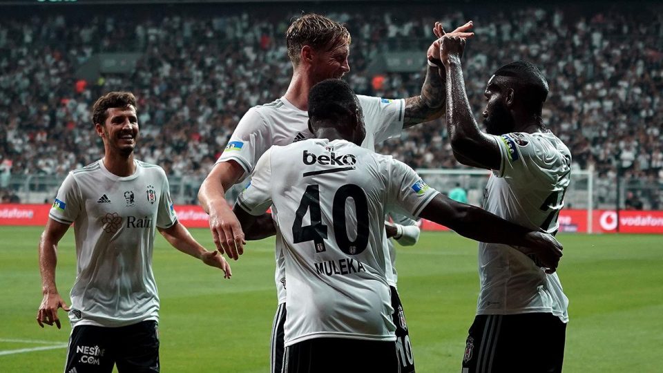 Beşiktaş borsada da lider
