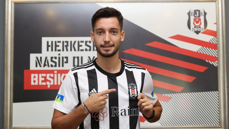 Beşiktaş’ta Tayyip Talha Sanuç forma için iddialı