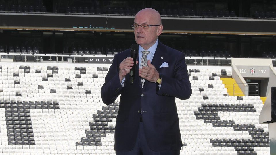 Beşiktaş’ta Tevfik Yamantürk kulübün borcuna dikkati çekti