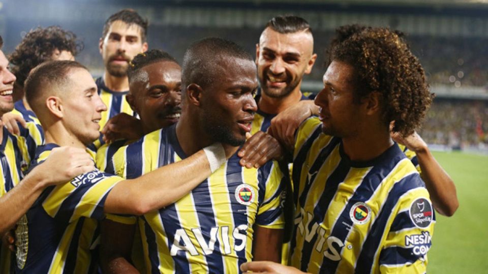 Fenerbahçe’nin Avrupa kadrosu belli oldu