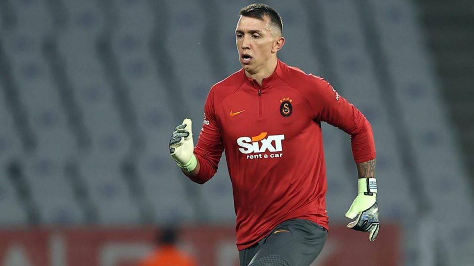 Fernando Muslera Galatasaray’ın transferlerinden memnun