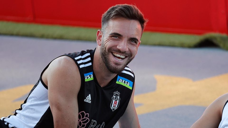 Kenan Karaman Schalke 04 ile anlaştı