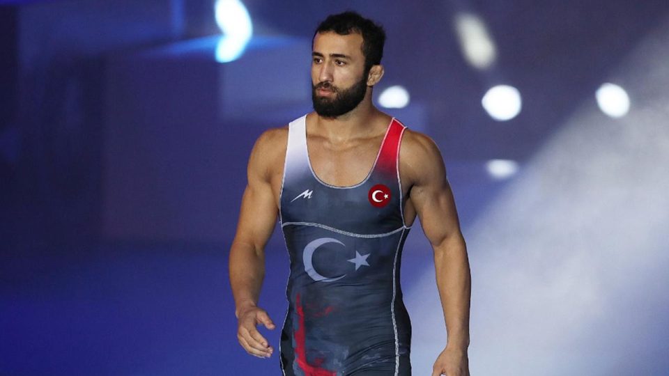 Milli güreşçi Burhan Akbudak Dünya Şampiyonası’nda finalde