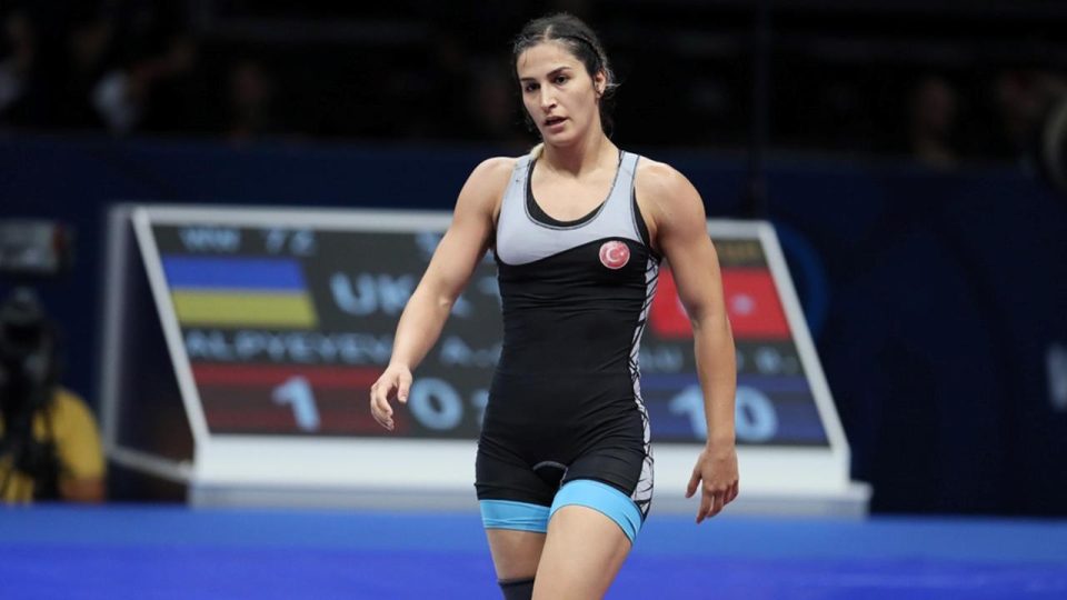 Milli sporcu Buse Tosun Çavuşoğlu beşinci oldu