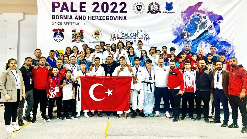 Minik judokalar Balkan Şampiyonası’nı zirvede tamamladı