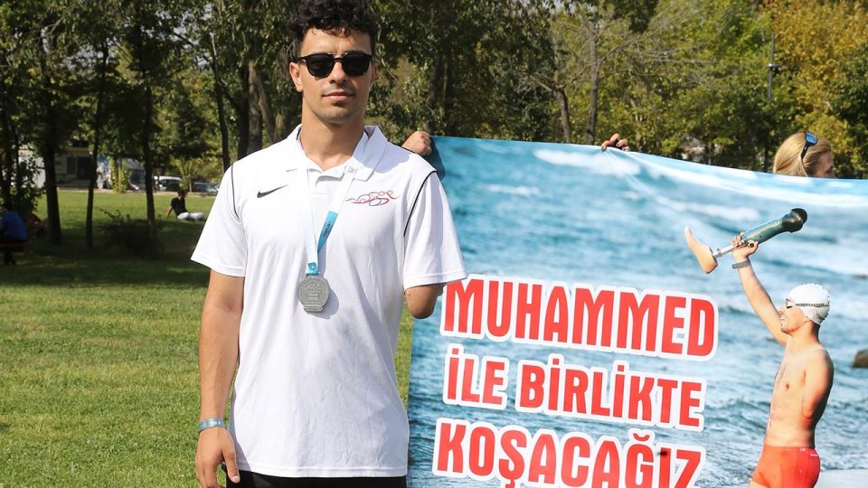 Paralimpik sporcunun hedefi triatlonda Türkiye’yi temsil etmek
