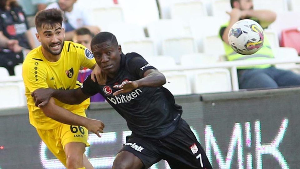 Sivasspor İstanbulspor’u konuk ediyor