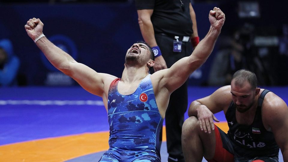 Taha Akgül Dünya Güreş Şampiyonası’nda finalde