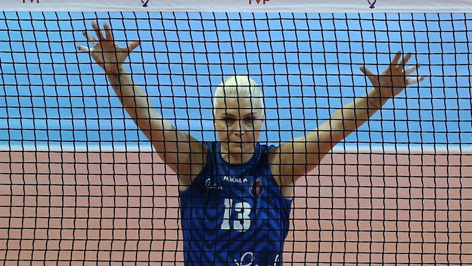 Tecrübeli voleybolcu Yeliz Başa kariyerini Filipinler’de sürdürecek