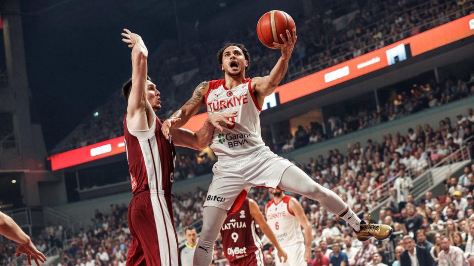 Türkiye Basketbol Federasyonu’ndan Shane Larkin açıklaması