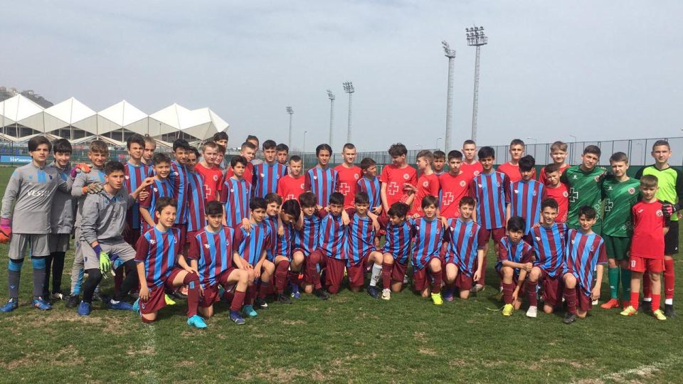 Ukraynalı çocuk sporcular Trabzon’da çalışmalarını sürdürüyor