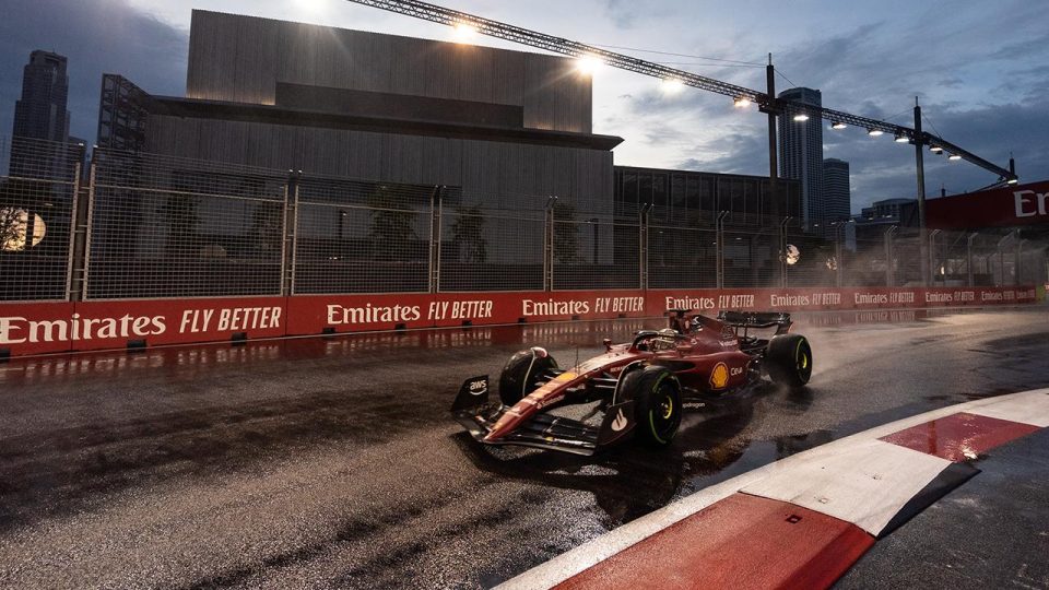 F1 Singapur Grand Prix’sinde pole pozisyonu Leclerc’in