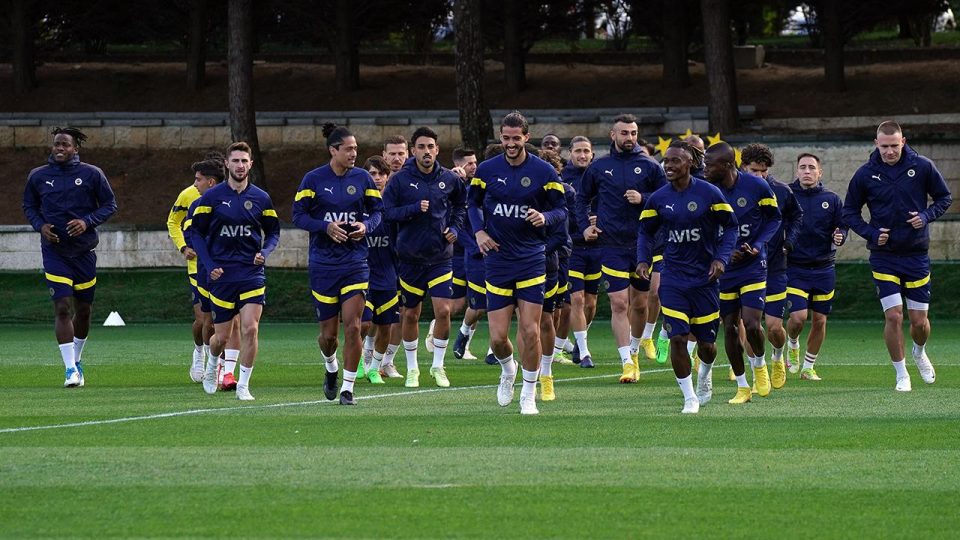 Fenerbahçe, Karagümrük’ü ağırlayacak