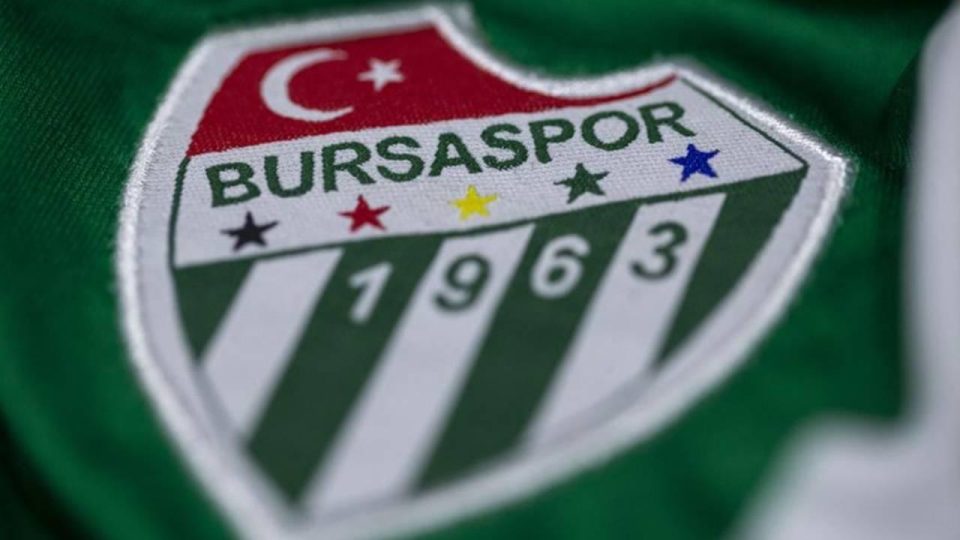 FIFA’dan Bursaspor’a 2 dönem kalıcı transfer yasağı