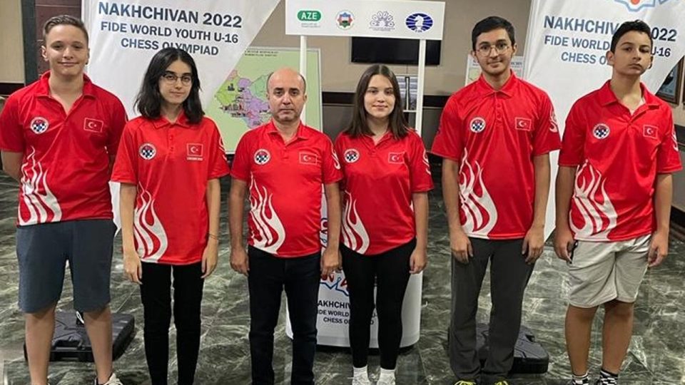 Türkiye 16 Yaş Altı Satranç Olimpiyatları’nda birinci oldu
