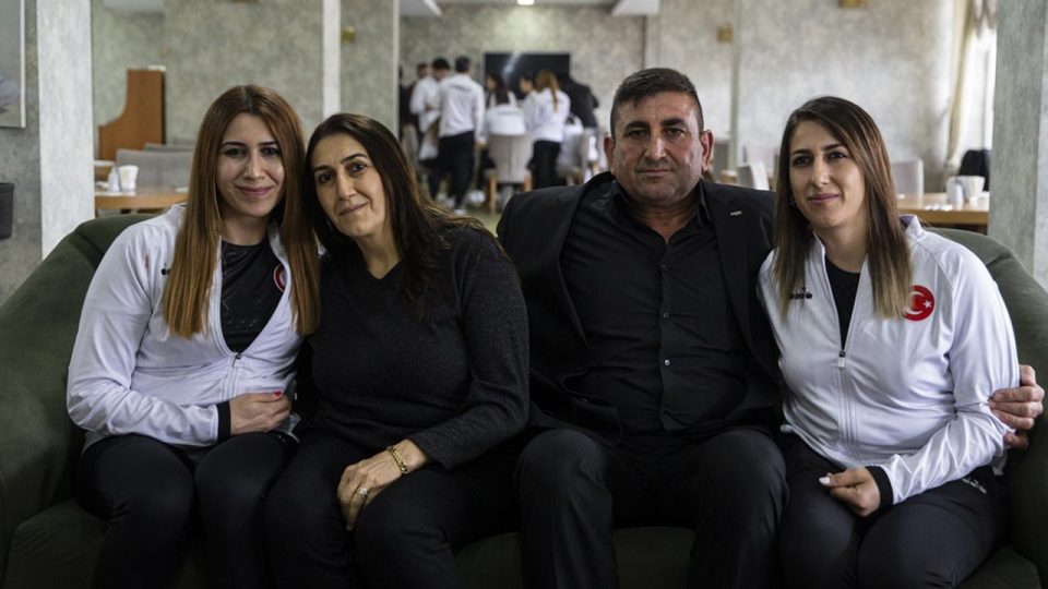 Golbolde Altunoluk ailesinin büyük gururu