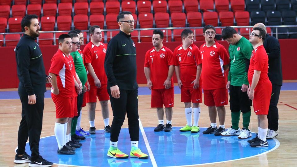 Özel sporcuların hedefi dünyada ilk sırada yer almak