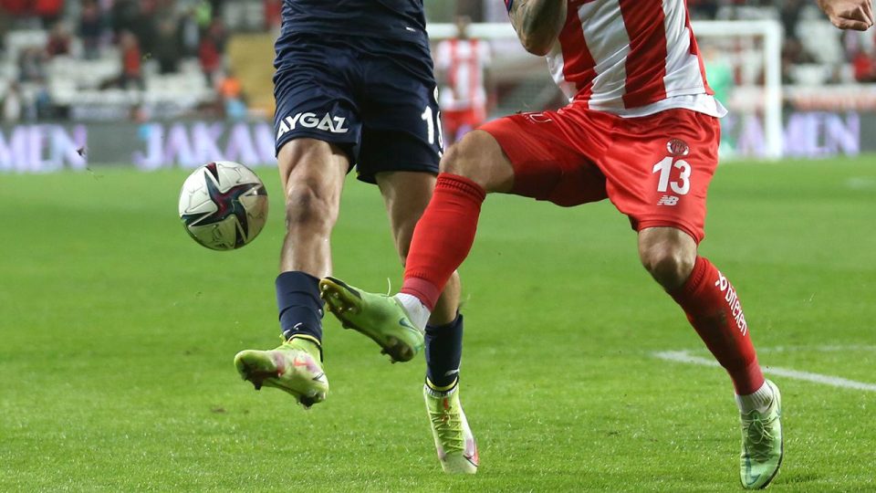 Antalyaspor Fenerbahçe’yi ağırlayacak