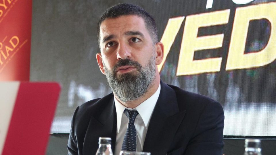 Arda Turan vergi kaçırmakla suçlandı
