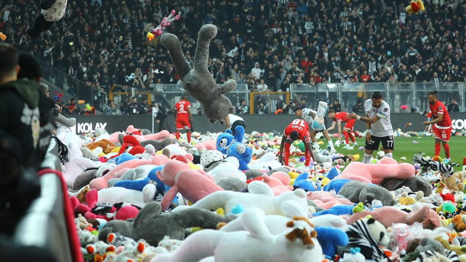 Beşiktaş’ın oyuncak kampanyası dünya basınında