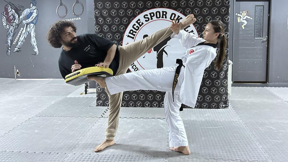 Engelli milli tekvandocu Şerife Tuncay dünya şampiyonluğu için çalışıyor