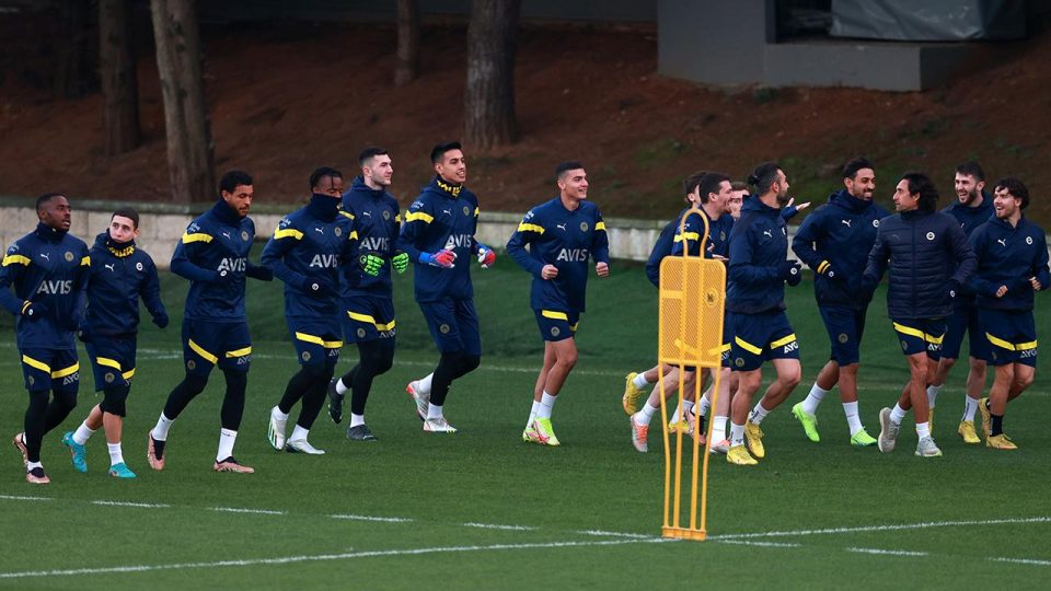 Fenerbahçe Kayserispor maçı hazırlıklarına başladı