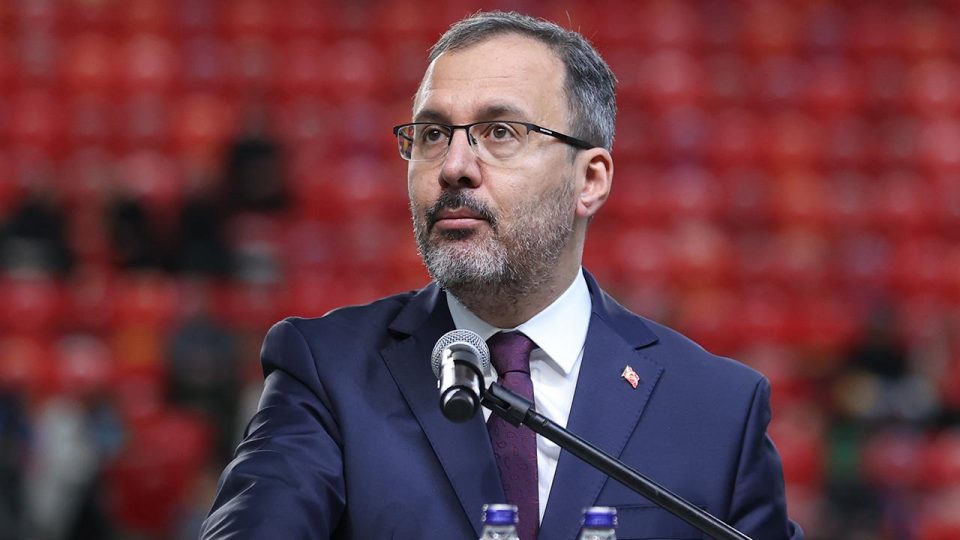 Ermenistan’a 15 yıl sonra bakan düzeyinde ilk ziyaret