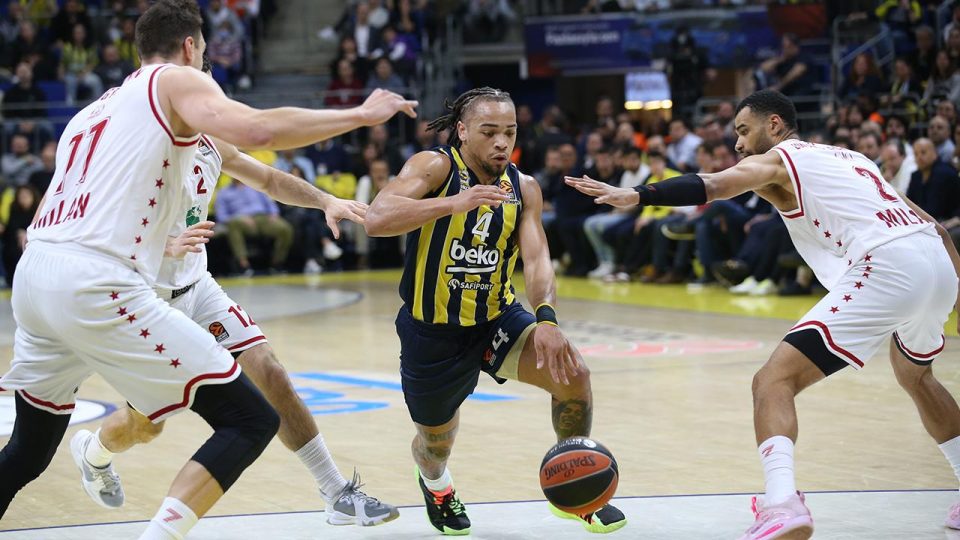 Fenerbahçe Beko, Armani Milan’ı geçemedi