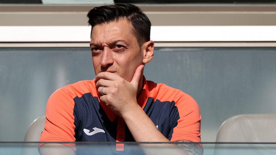 Mesut Özil 4 farklı ligde 6 takımda forma giydi