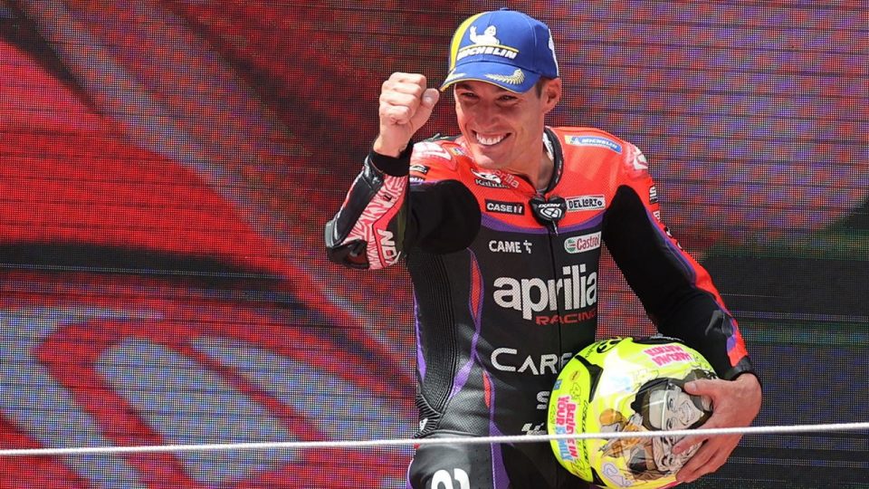 MotoGP Katalonya Grand Prix’sini Aleix Espargaro kazandı