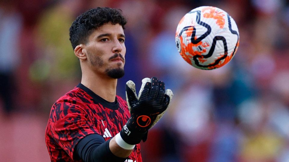 Altay Bayındır: Galatasaray ile oynadığımız maçlardaki atmosferi seviyordum