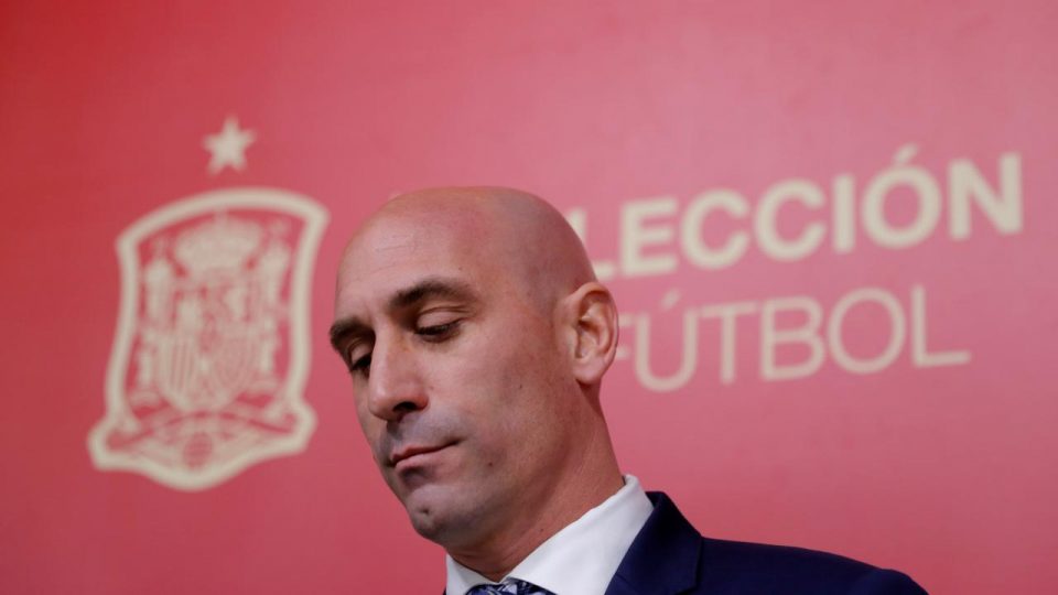 FIFA’dan Luis Rubiales’e 3 yıllık ceza