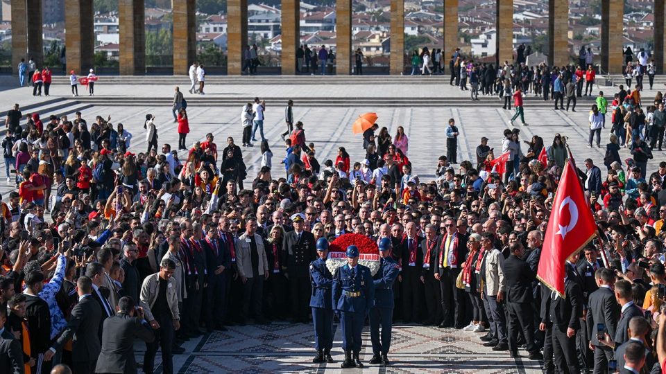 Galatasaray Anıtkabir’i ziyaret etti