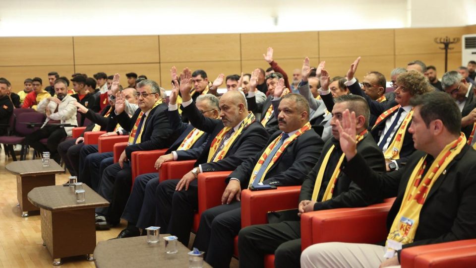 Kayserispor’da tüzük tadili için olağanüstü genel kurul yapıldı