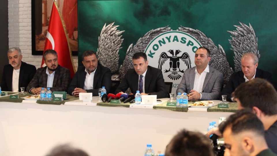 Konyaspor Başkanı Özgökçen: Görüşmelerimiz devam ediyor