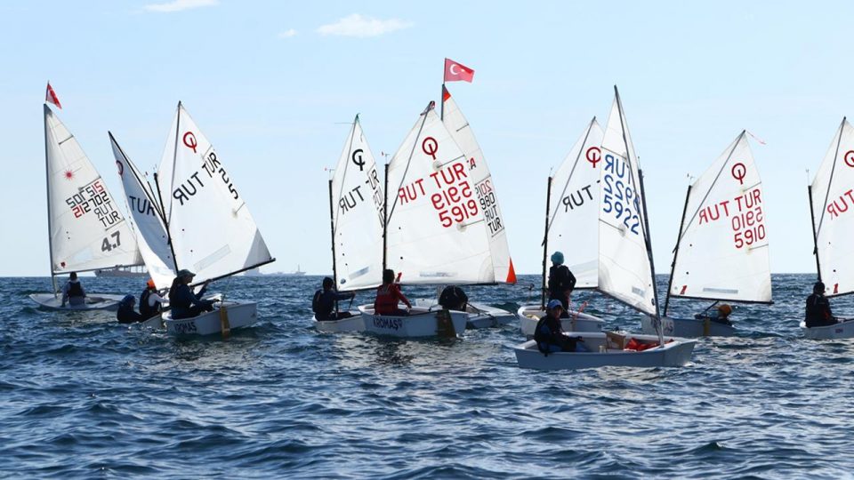 Tekirdağ’da Cumhuriyet Kupası yelken yarışları başladı