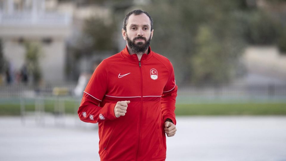 Türkiye’ye ilk “dünya” madalyasını getiren atlet: Ramil Guliyev