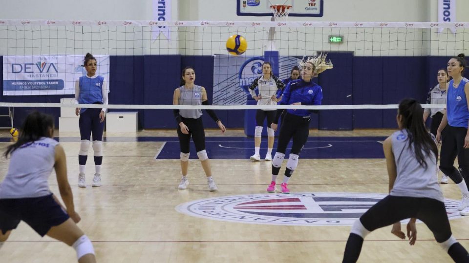 Merinos Voleybol Takımı’nda hedef Sultanlar Ligi